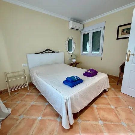 Compartida Con Entrada Independiente Хавеа