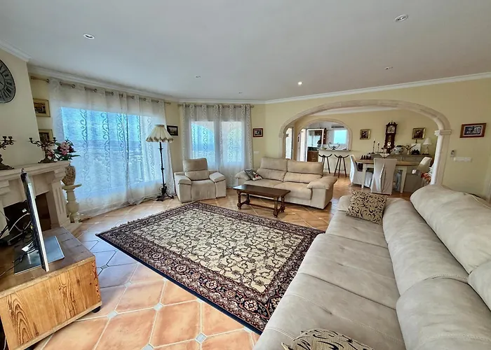 Дом отдыха Compartida Con Entrada Independiente Хавеа