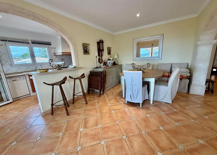 Compartida Con Entrada Independiente